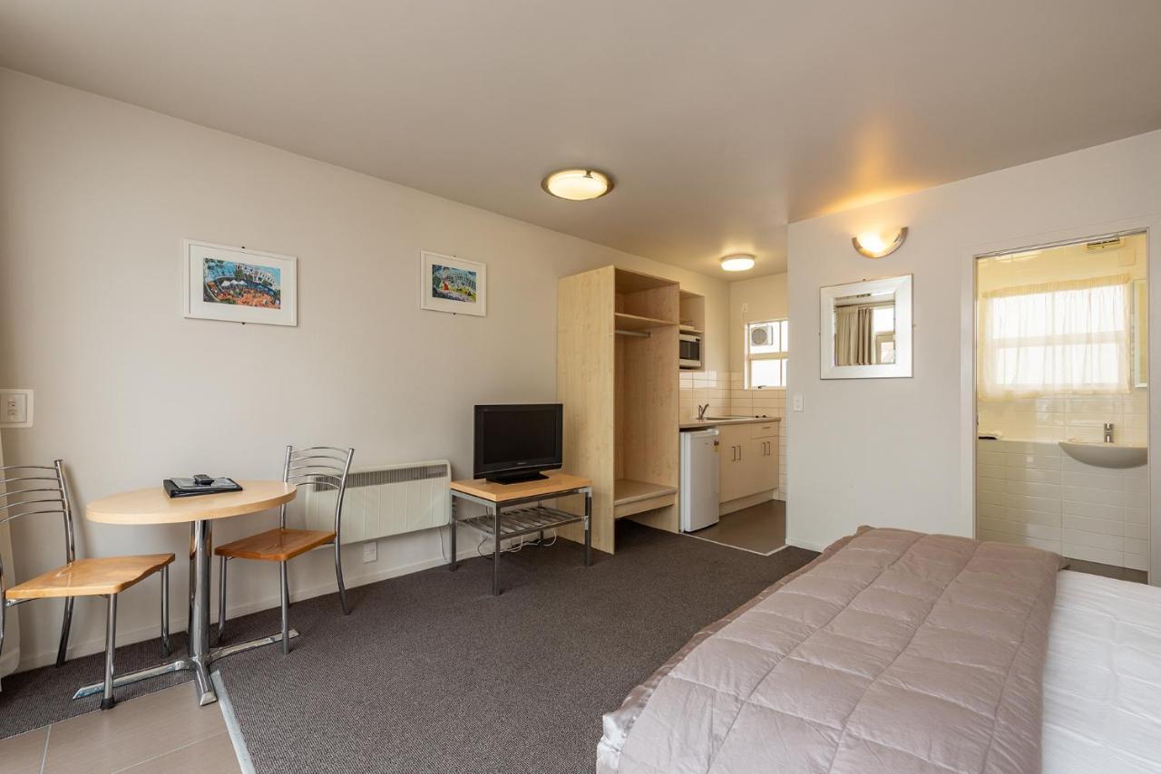 Apollo Lodge - Free Parking Уелингтън Екстериор снимка